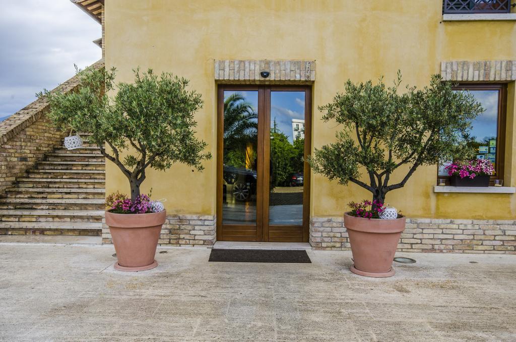 Country House Corte Del Sole Campolungo Esterno foto